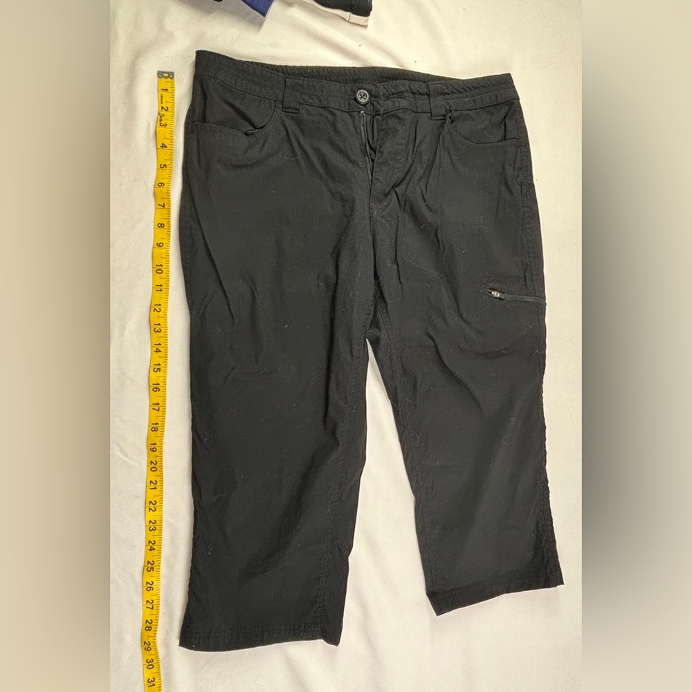 Eddie Bauer Black Cargo Pants with Zipper Thigh Pocket
